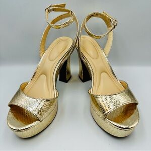 Jessica Simpson Jetteo Gold Platform Heel Metallic Snake Womens Size 7.5M